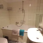 Apartment Renate Haus Kmb Seeappartement Am Ossiacher See, Hallenbad, Skiarena Gerlitzen