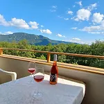 Renate Haus Kmb Seeappartement Am Ossiacher See, Hallenbad, Skiarena Gerlitzen * Bodensdorf