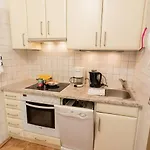 Renate Haus Kmb Seeappartement Am Ossiacher See, Hallenbad, Skiarena Gerlitzen * Bodensdorf