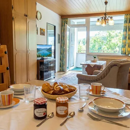 Апартаменты Renate Haus Kmb Seeappartement Am Ossiacher See, Hallenbad, Skiarena Gerlitzen Боденсдорф